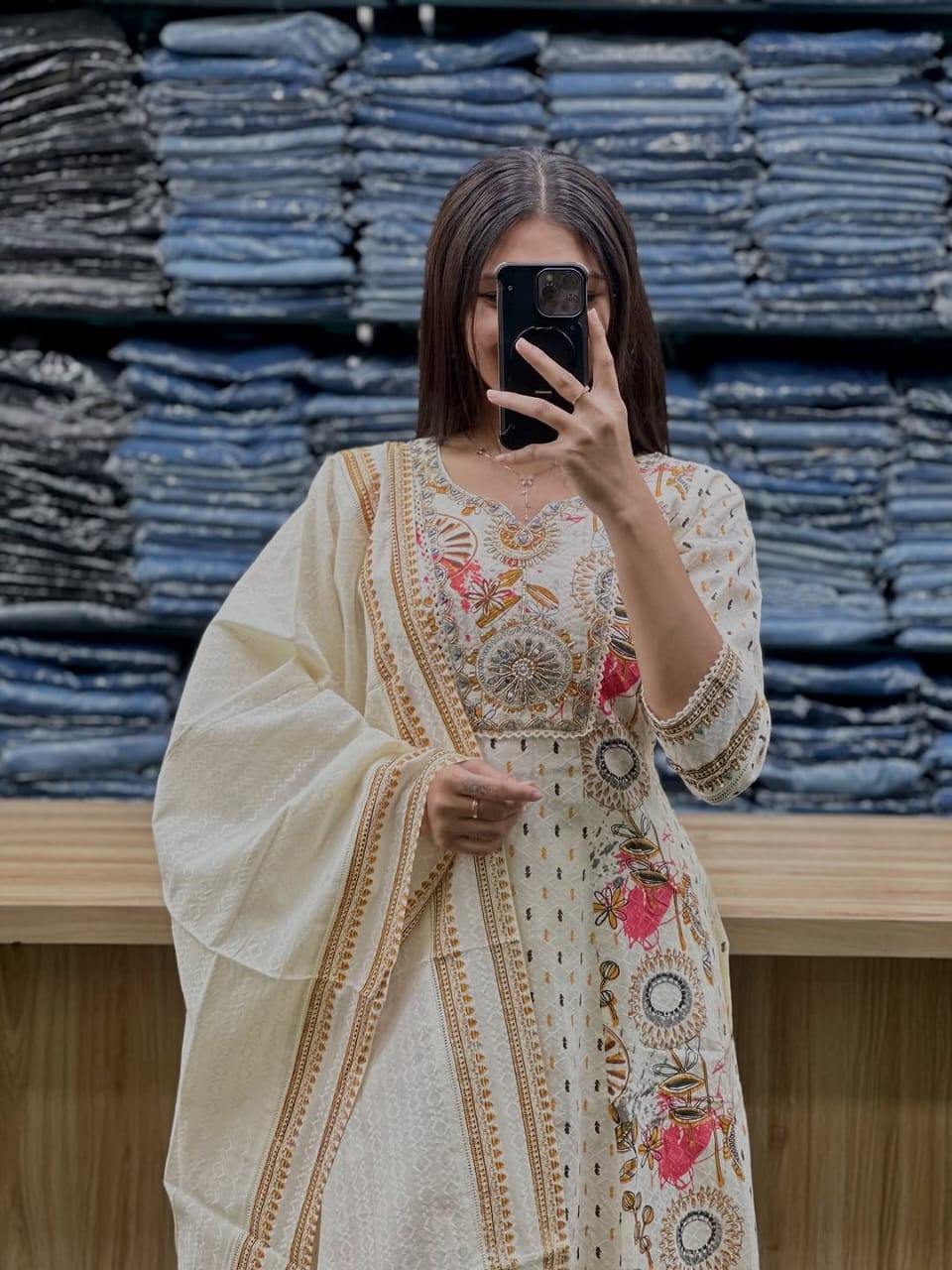 Eternal Elegance – Casual Classy Kurti Set Code: EE-7129