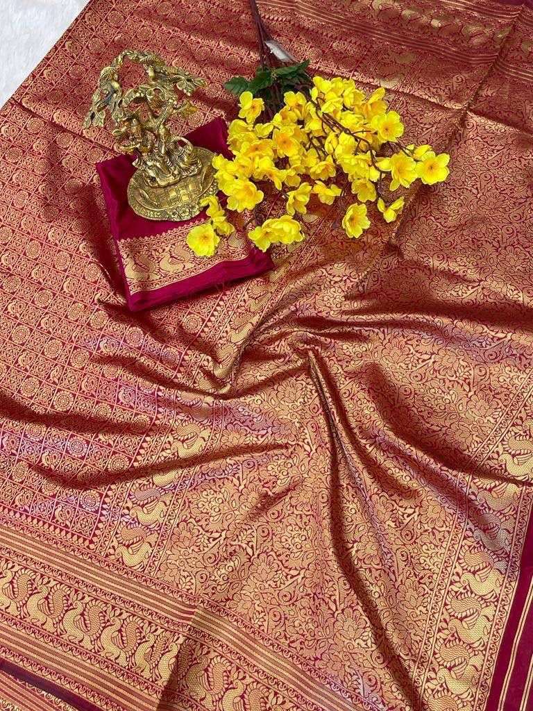 Eternal Elegance – Dazira Lichi Silk Wedding Glow Saree